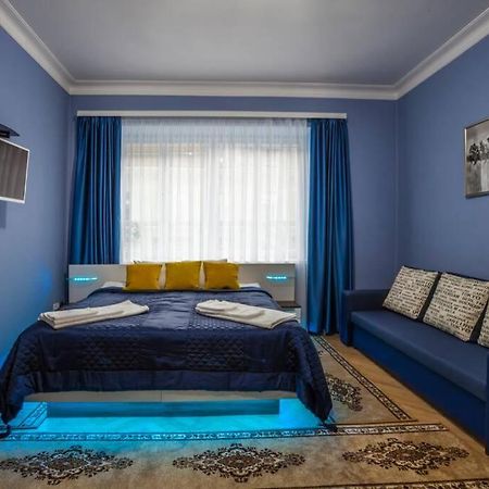 Luxury Air-Conditioned Family Apartment Spitalska Old Town Bratislava Buitenkant foto