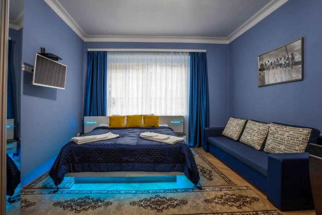 Luxury Air-Conditioned Family Apartment Spitalska Old Town Bratislava Buitenkant foto